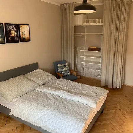 Your 5 With Parking Apartmán Košice